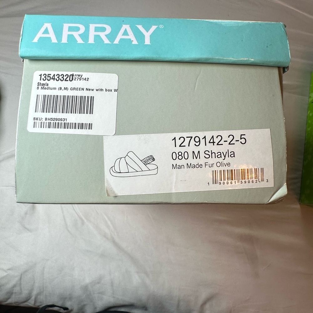 Array Olive Faux Fur Slippers, Size 8 NWB - Picture 4 of 5